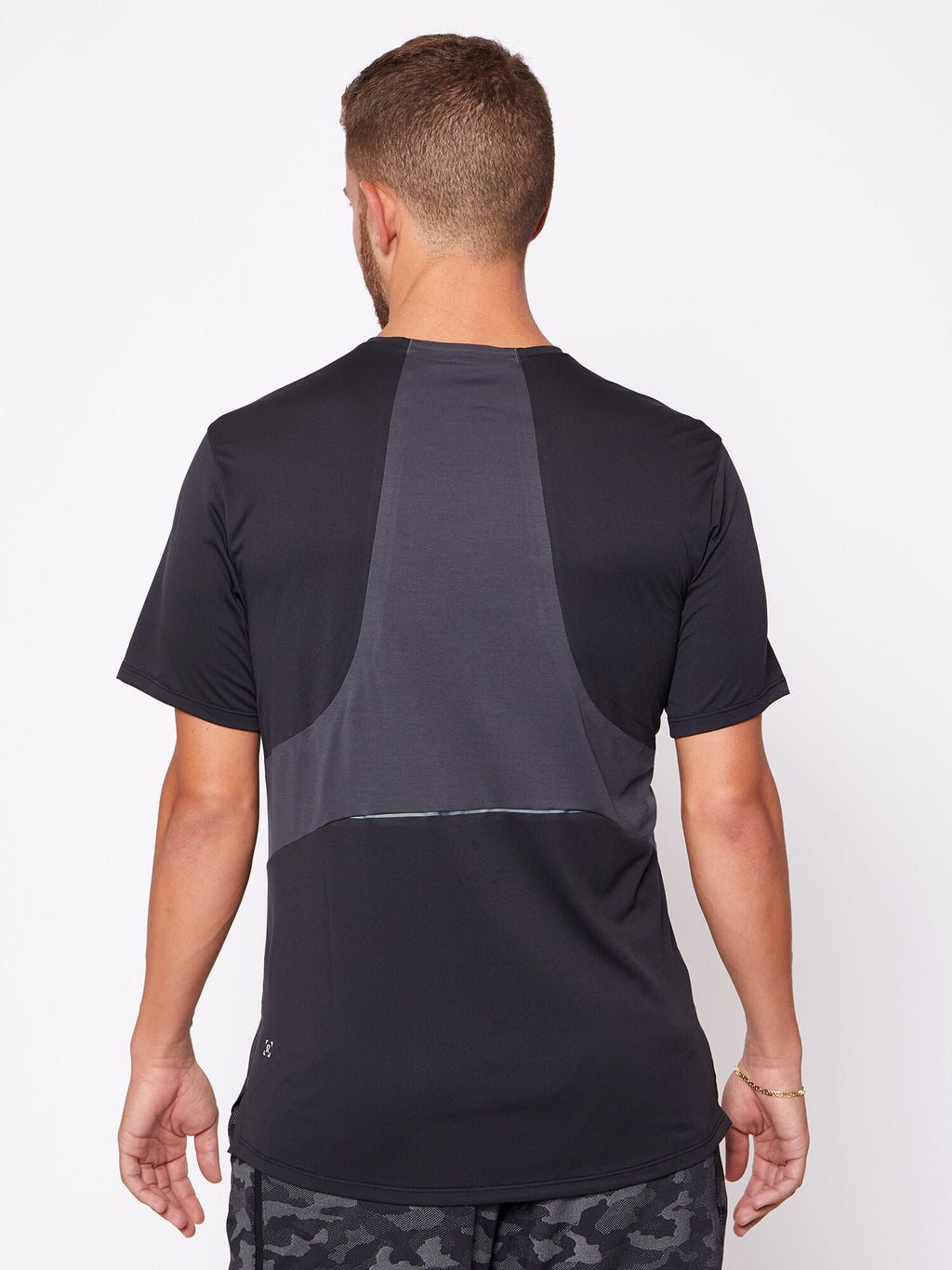 FAST AND FREE SHORT SLEEVE
