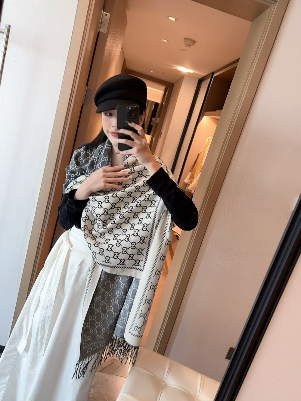 Gucci Two-Tone Fringed Jacquard Scarf