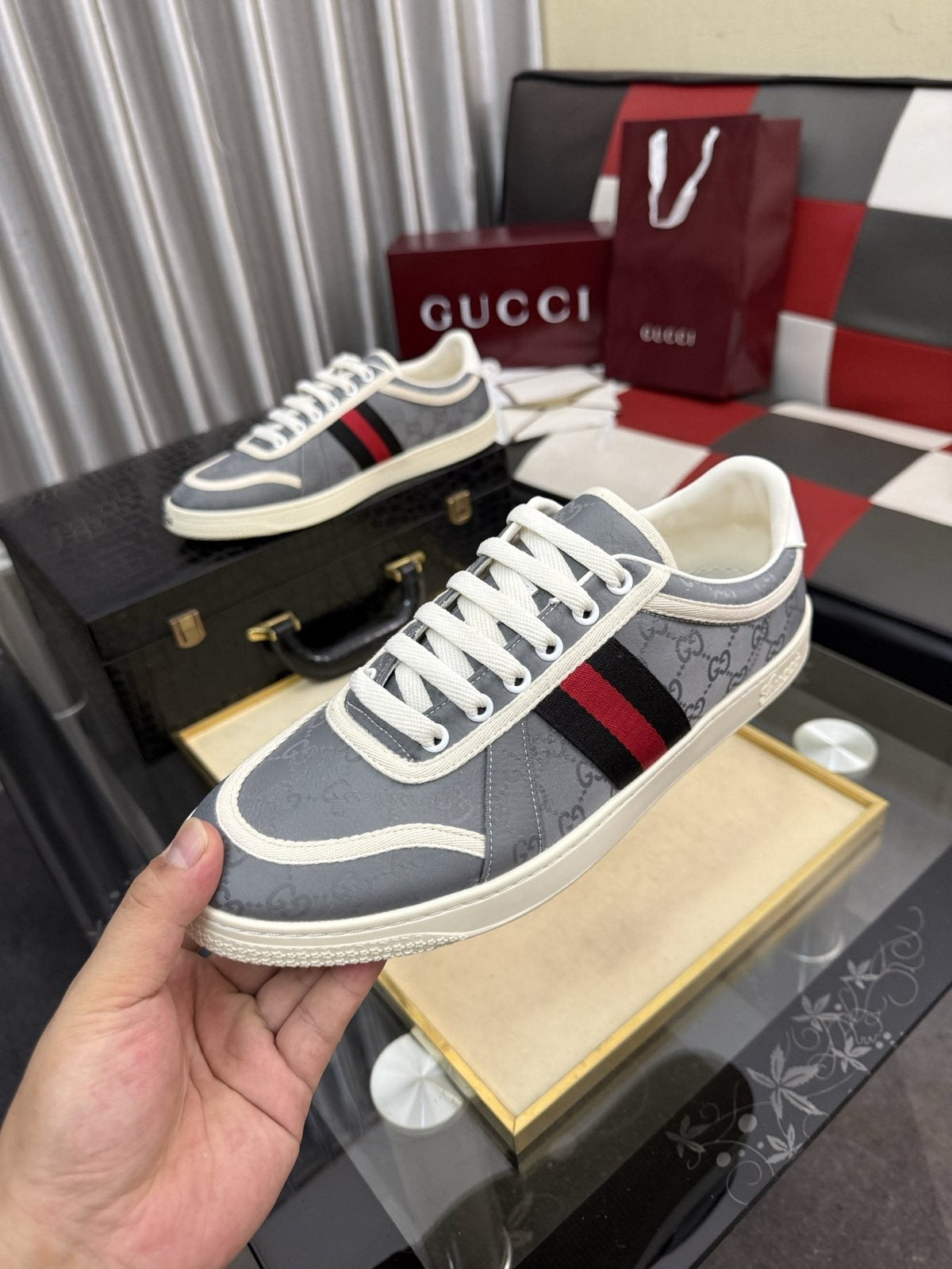 Gucci Striped Low-Top Sneakers
